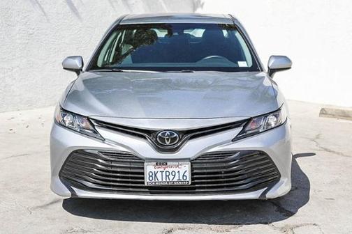 Photo 2 of 25 of 2019 Toyota Camry L