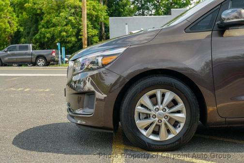 2017 Kia Sedona LX