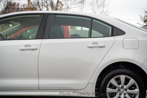 Ice Cap 2024 Toyota Corolla Hybrid LE