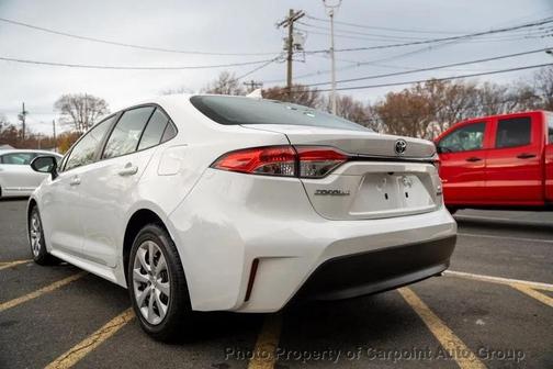 Ice Cap 2024 Toyota Corolla Hybrid LE