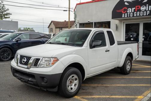 Glacier White 2013 Nissan Frontier S