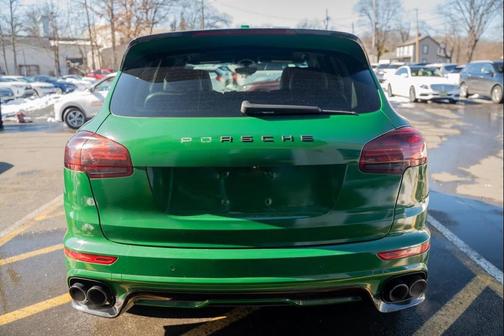 2016 Porsche Cayenne GTS