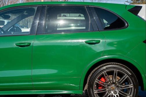 2016 Porsche Cayenne GTS