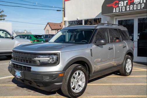 Iconic Silver Metallic 2021 Ford Bronco Sport