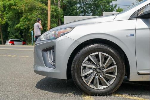 2020 Hyundai IONIQ EV SE