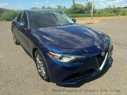 2017 Alfa Romeo Giulia Base