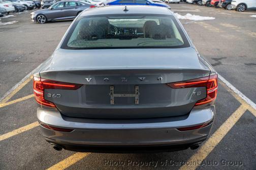 2020 Volvo S60 T5 Momentum