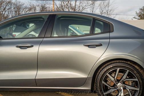 2020 Volvo S60 T5 Momentum