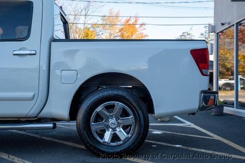 2014 Nissan Titan SV