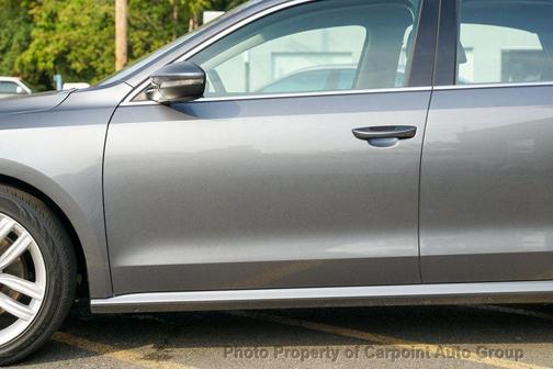 2018 Volkswagen Passat 2.0T SE