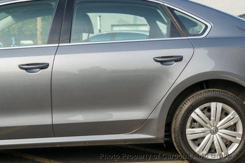 2018 Volkswagen Passat 2.0T SE