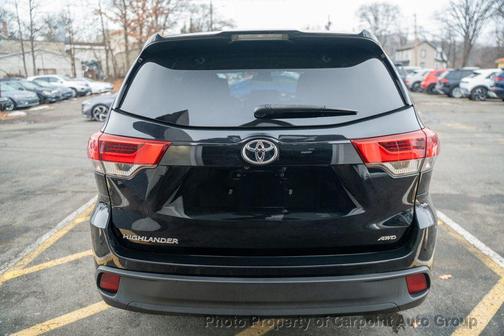2018 Toyota Highlander LE