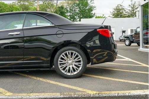 2011 Chrysler 200 Limited