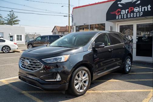 Agate Black Metallic 2019 Ford Edge Titanium