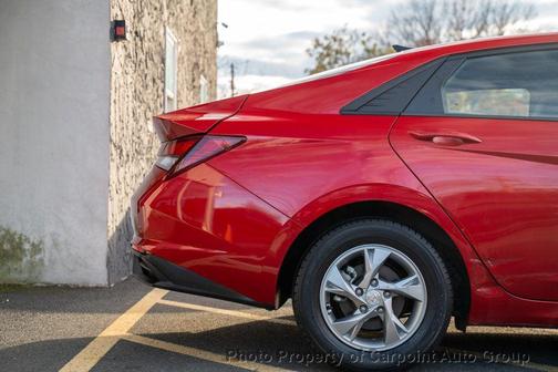 2021 Hyundai ELANTRA SE