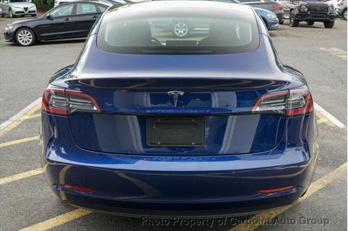 2022 Tesla Model 3 Standard Range