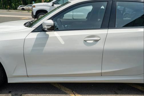 White 2019 BMW 330 xDrive