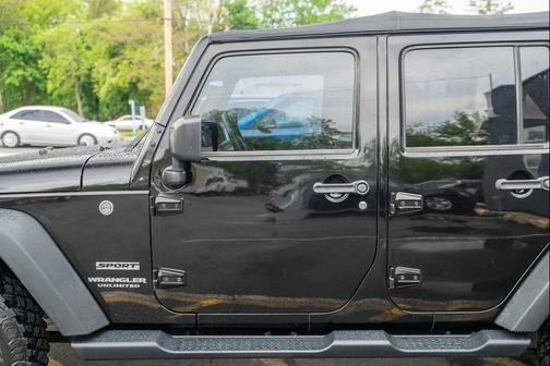 Black Clearcoat 2016 Jeep Wrangler Unlimited Sport