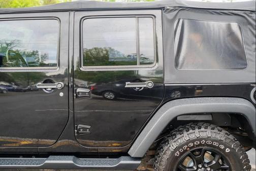 Black Clearcoat 2016 Jeep Wrangler Unlimited Sport