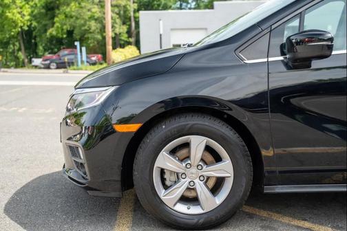 Crystal Black Pearl 2018 Honda Odyssey EX-L