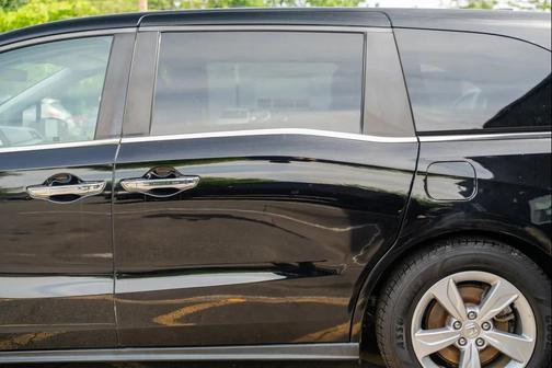 Crystal Black Pearl 2018 Honda Odyssey EX-L