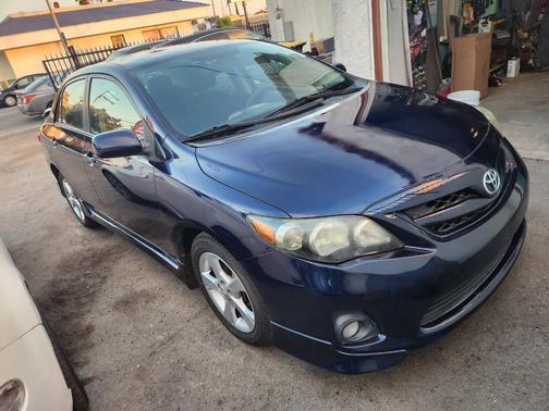 2011 Toyota Corolla LE