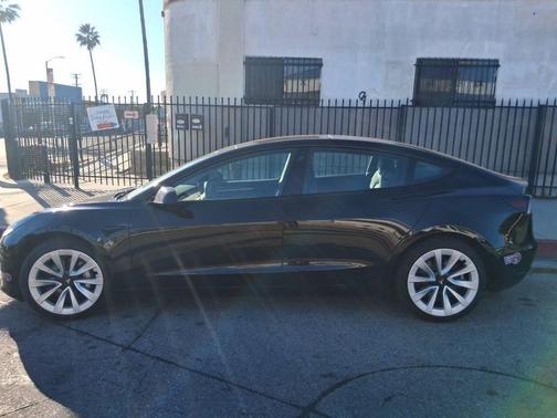 2022 Tesla Model 3 Long Range