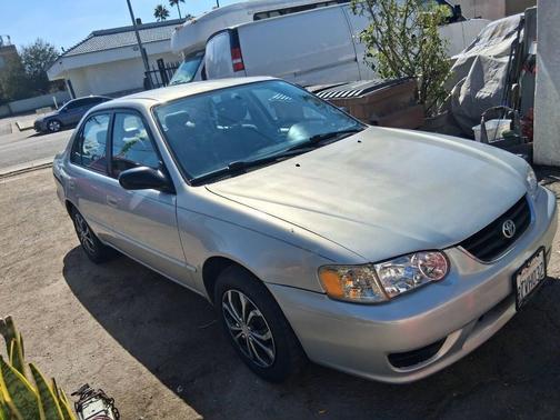 2001 Toyota Corolla LE