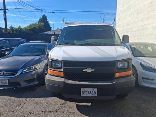 2010 Chevrolet Express 2500 Work Van