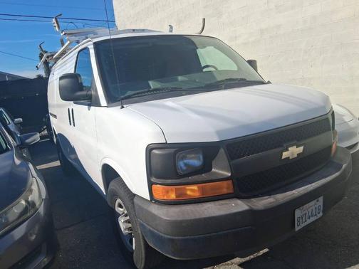2010 Chevrolet Express 2500 Work Van