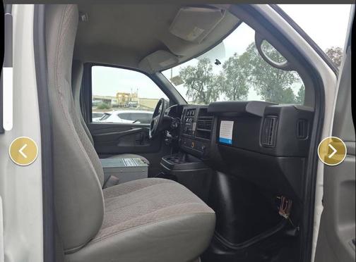 Off White 2013 Chevrolet Express 2500 Work Van