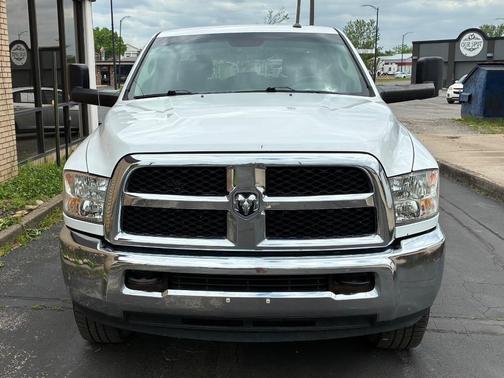 2017 RAM 2500 Tradesman Crew Cab 4x4 8' Box
