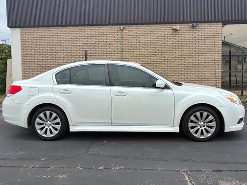 2011 Subaru Legacy Limited