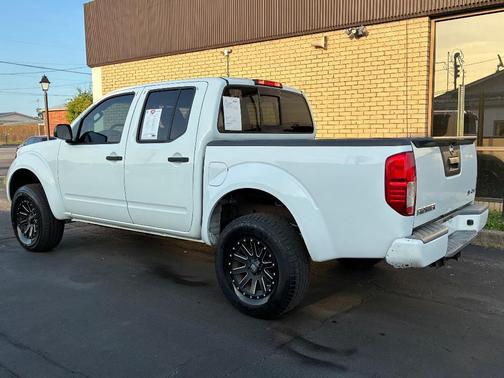 2015 Nissan Frontier SV
