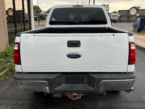 Oxford White 2011 Ford F-250 XLT