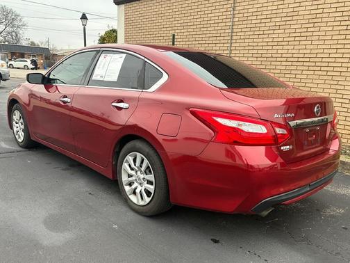 2017 Nissan Altima SV