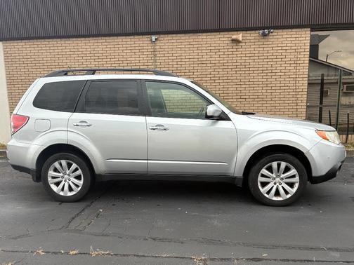 2011 Subaru Forester 2.5 X Premium