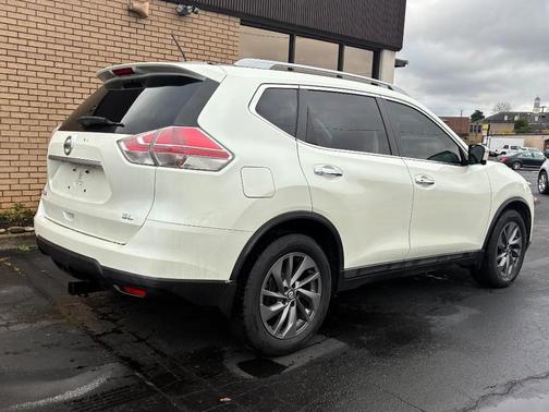 2016 Nissan Rogue SL