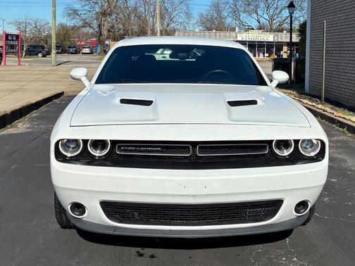 2016 Dodge Challenger SXT