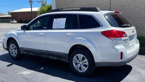 Satin White Pearl 2013 Subaru Outback 2.5i