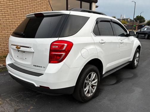 White 2016 Chevrolet Equinox LT