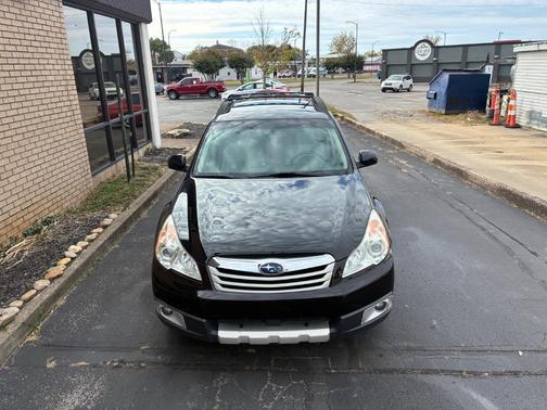 2011 Subaru Outback 3.6 R Limited