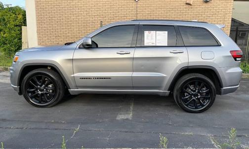 Billet Silver Metallic Clearcoat 2017 Jeep Grand Cherokee Altitude