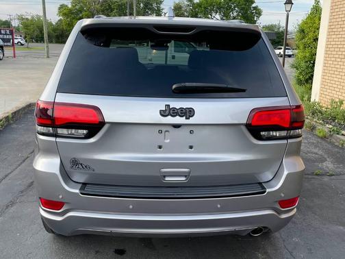 Billet Silver Metallic Clearcoat 2017 Jeep Grand Cherokee Altitude