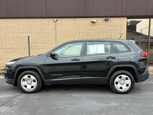 2016 Jeep Cherokee Sport