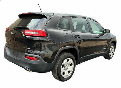 2016 Jeep Cherokee Sport