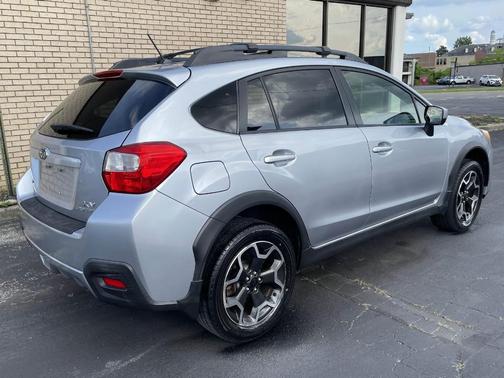 Ice Silver Metallic 2015 Subaru XV Crosstrek 2.0i Premium