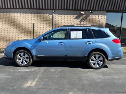 2011 Subaru Outback 3.6 R Limited