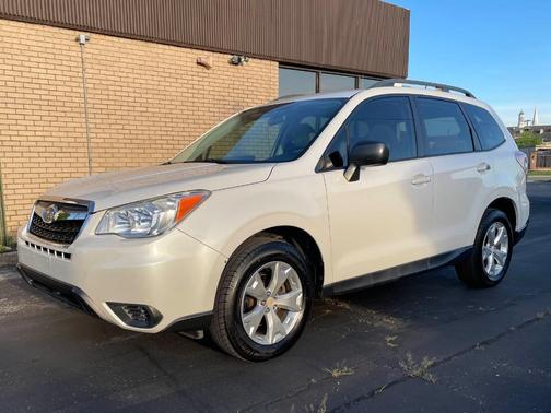 Satin White Pearl 2015 Subaru Forester 2.5i