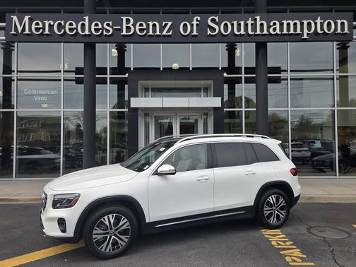 Polar White 2026 Mercedes-Benz GLB 250
